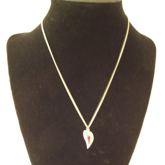Heart Necklace Silver-tone Red Enamel 15" chain slated curved - Picture 4 of 7